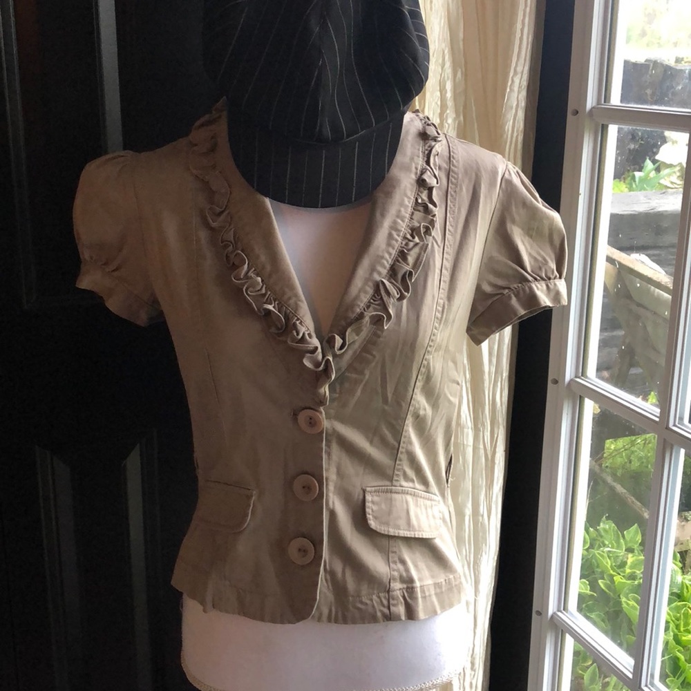 Jennifer J. khaki Top size M